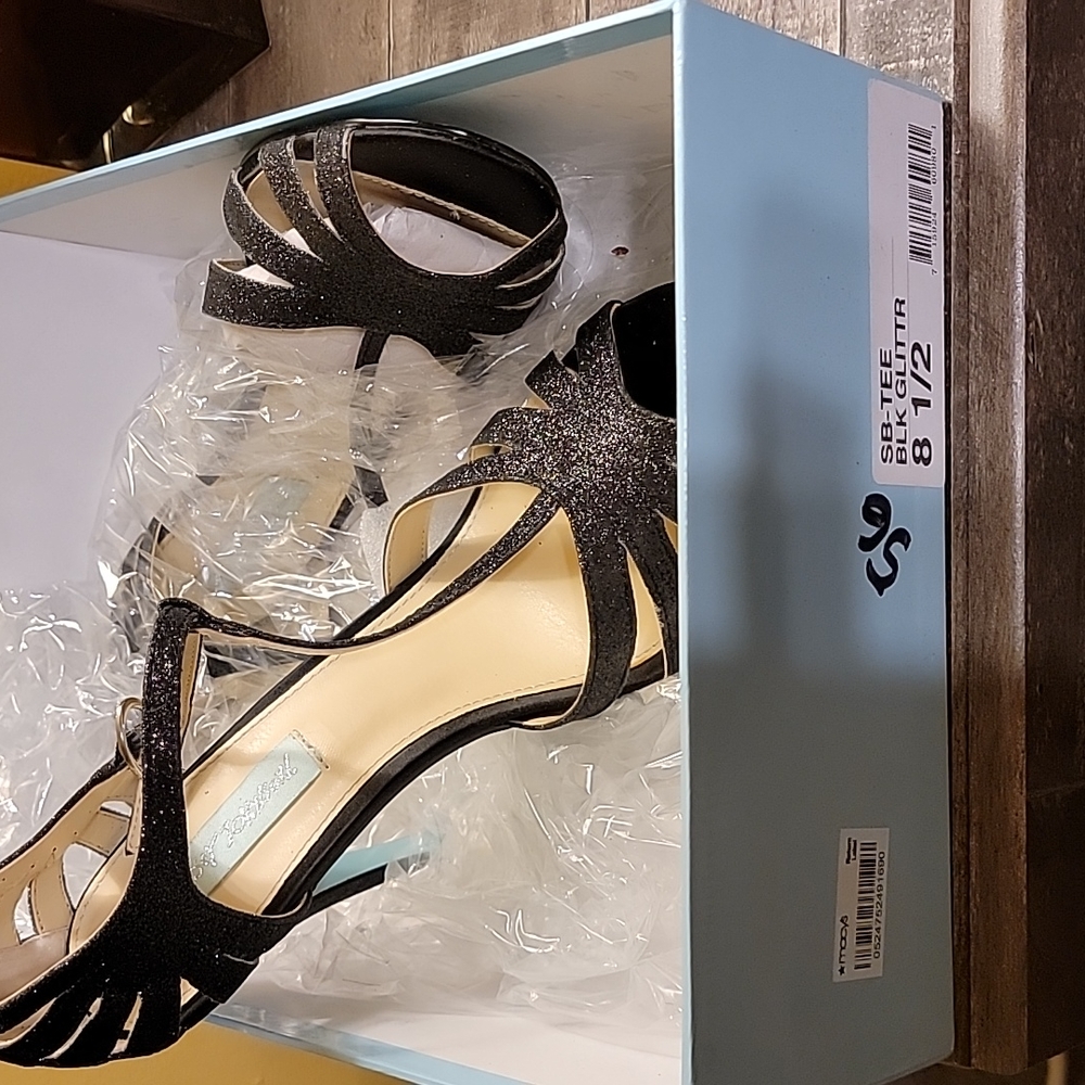 Betsey Johnson high heels glitter black size 8.5